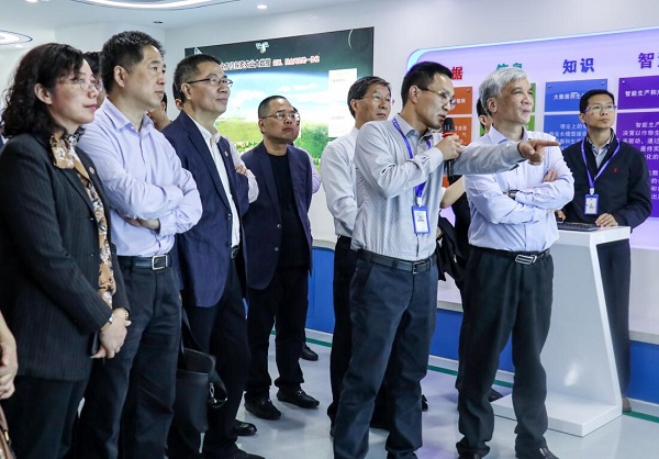 全国人大常委会副委员长丁仲礼莅临丝瓜污视频考察调研