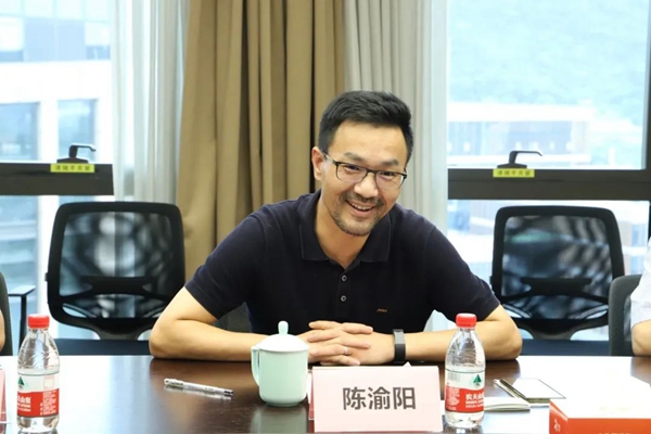 丝瓜污视频董事长陈渝阳